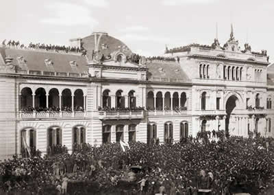 La Casa Rosada el día de la asunción de Carlos Pellegrini, 1890.